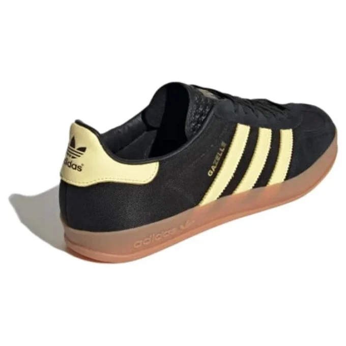 Adidas Gazelle Indoor „Black Almost Yellow Gum”